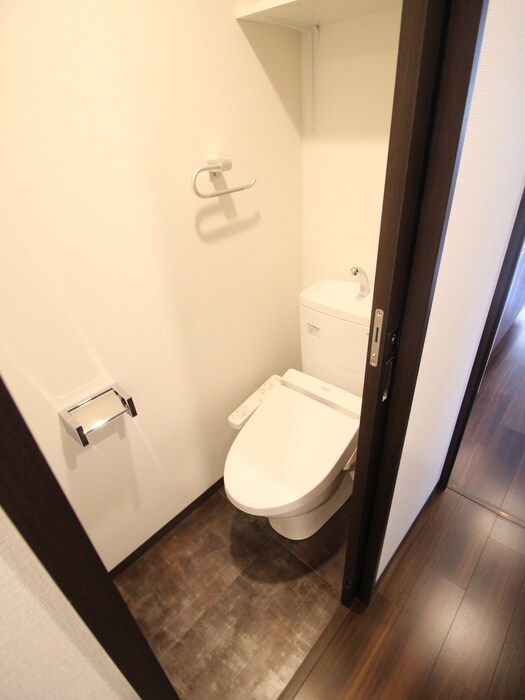 物件内観写真8　(トイレ)