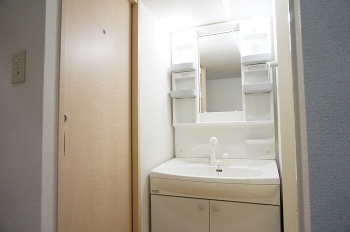 物件内観写真11　(洗面)