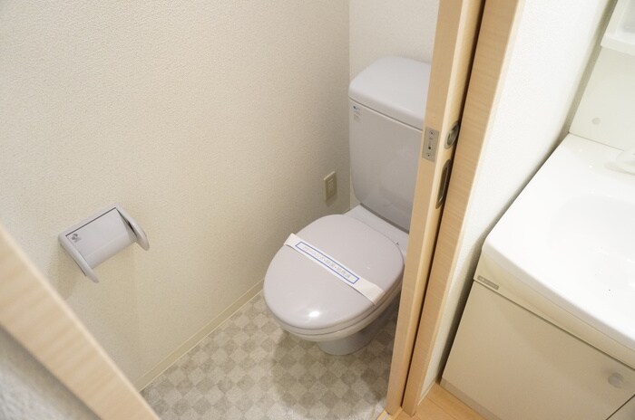 物件内観写真12　(トイレ)