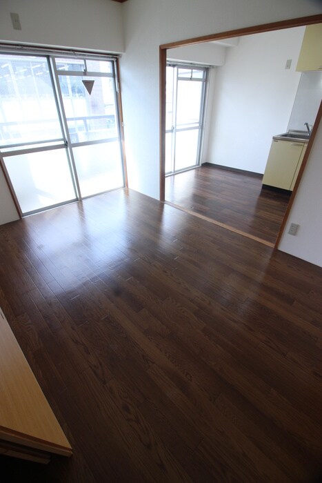 物件内観写真9　(居室)