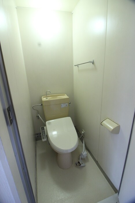 物件内観写真14　(トイレ)