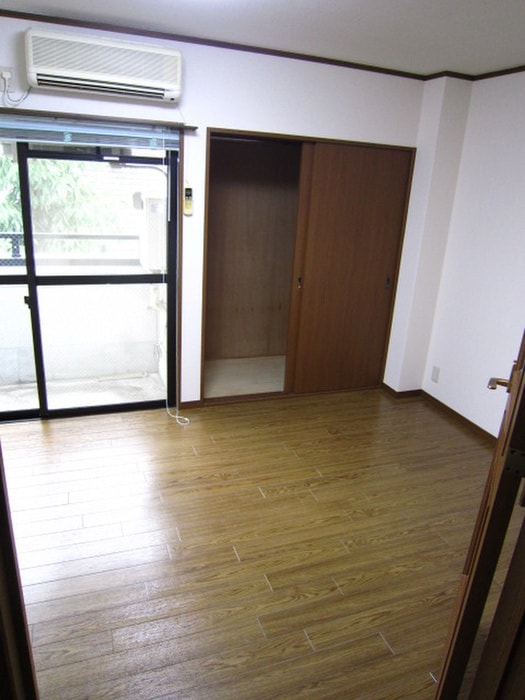 物件内観写真6　(居室)