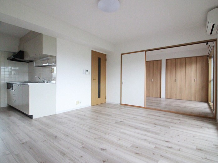 物件内観写真7　(居室)