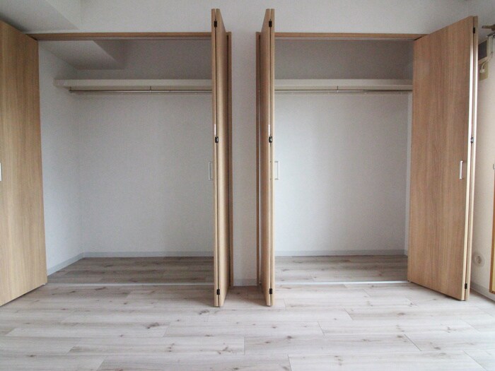 物件内観写真12　(収納)