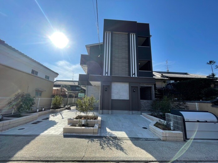 物件外観写真2　(外観写真)