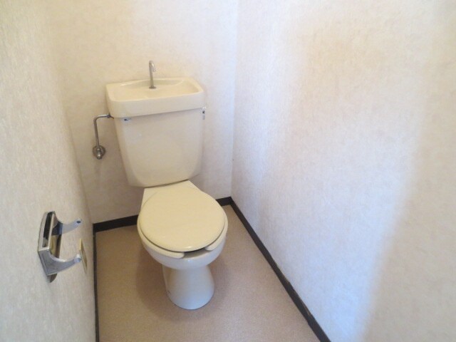 物件内観写真15　(トイレ)