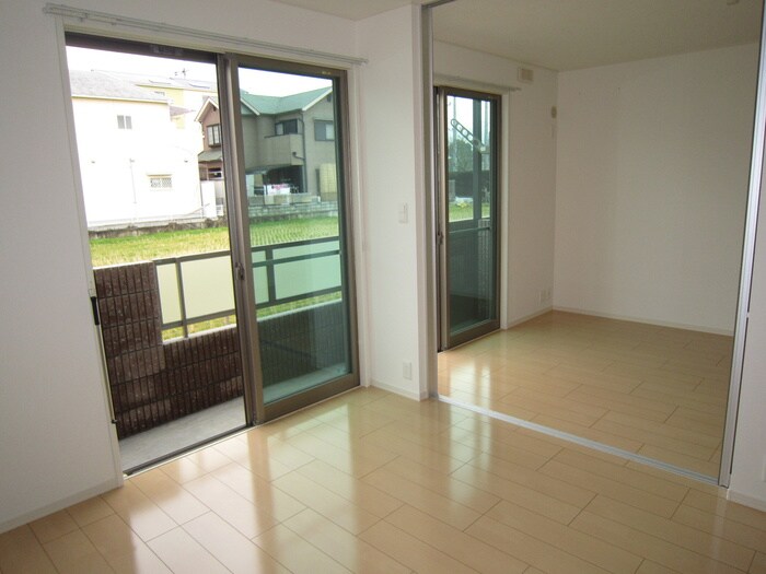 物件内観写真5　(居室)