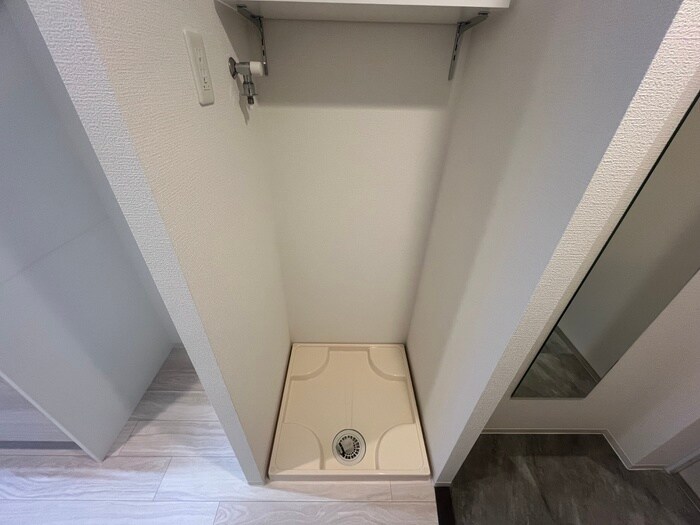 物件内観写真13　(洗濯機置場)