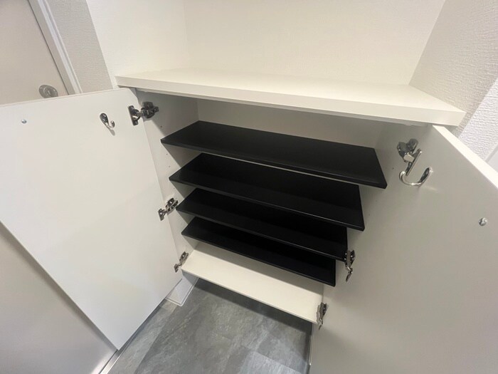 物件内観写真15　(靴箱)