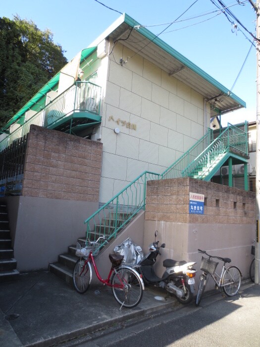 物件外観写真3　(エントランス部分)