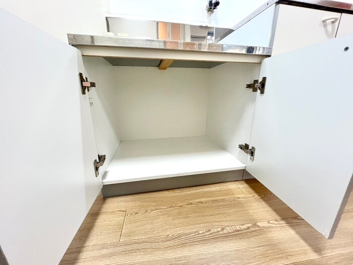 物件内観写真18　(収納)