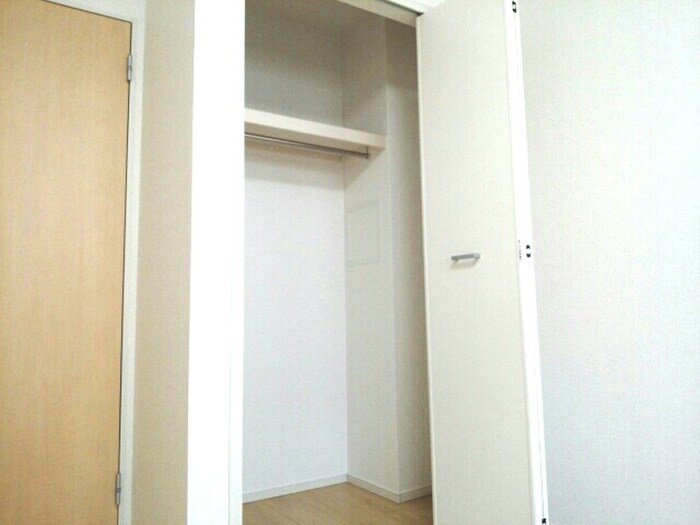 物件内観写真11　(収納)