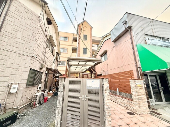 物件外観写真2　(外観写真)