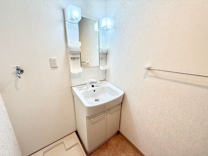 物件内観写真9　(洗面)