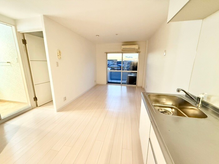 物件内観写真13　(居室)