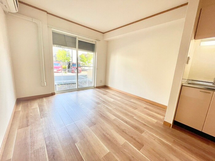 物件内観写真8　(居室)