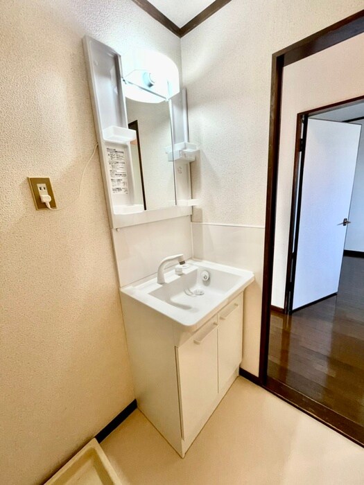 物件内観写真9　(洗面)