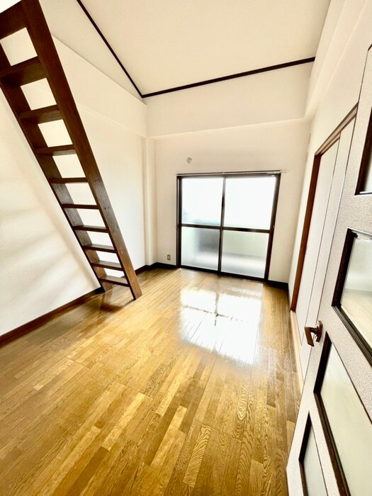 物件内観写真18　(居室)