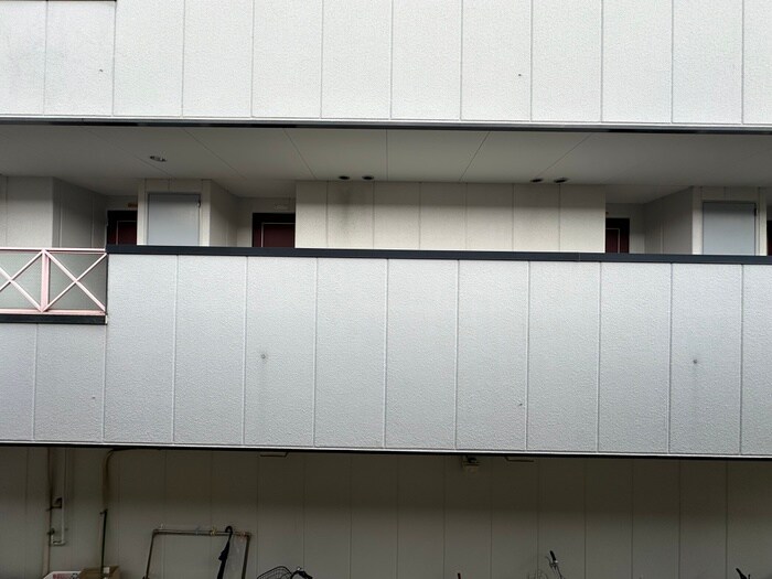 物件内観写真18　(室内からの展望)