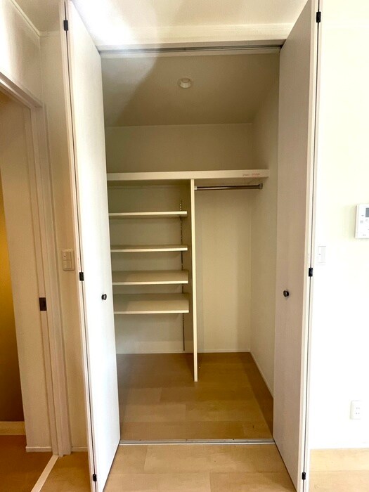 物件内観写真13　(収納)