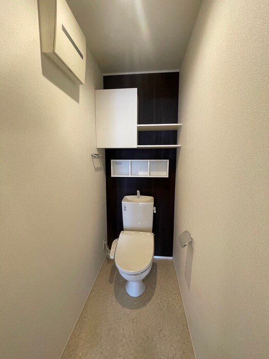 物件内観写真14　(トイレ)