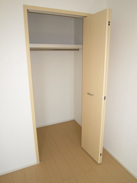 物件内観写真10　(収納)