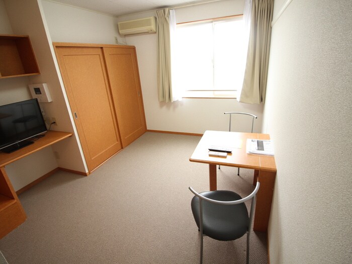 物件内観写真7　(居室)