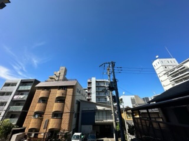 物件内観写真15　(室内からの展望)