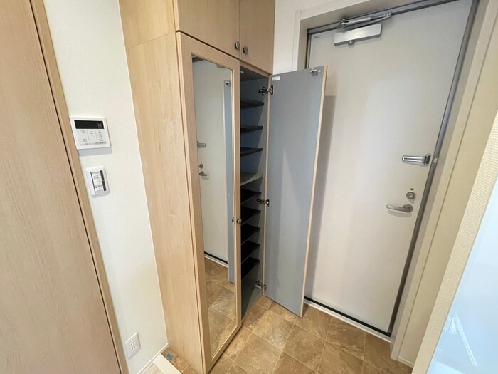 物件内観写真8　(靴箱)