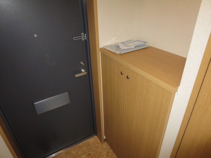 物件内観写真8　(靴箱)