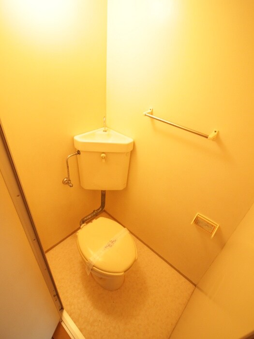 物件内観写真9　(トイレ)