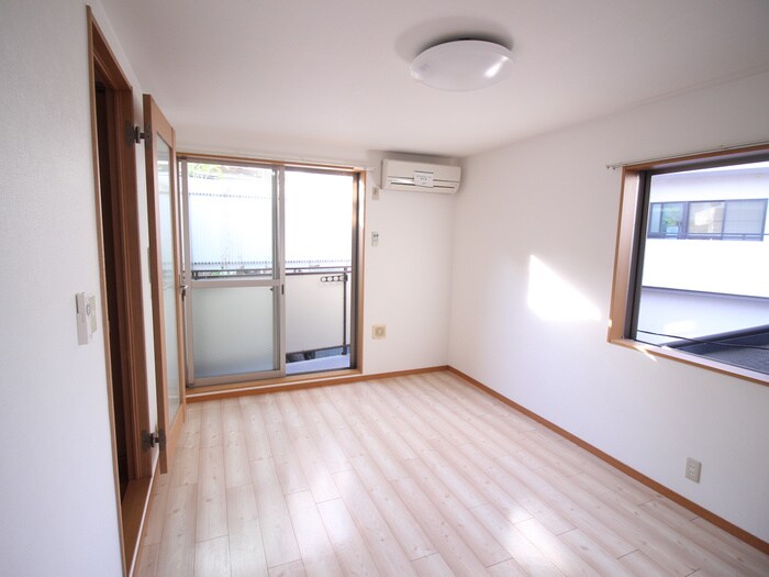 物件内観写真7　(居室)