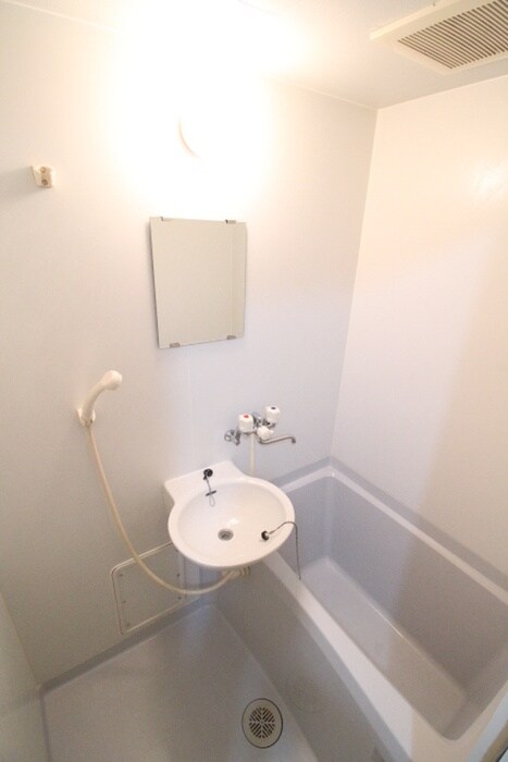 物件内観写真4　(バス／シャワールーム等)