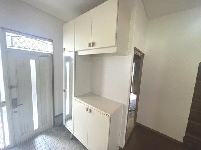物件内観写真6　(靴箱)