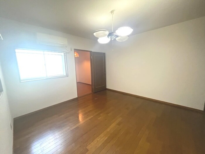 物件内観写真16　(居室)