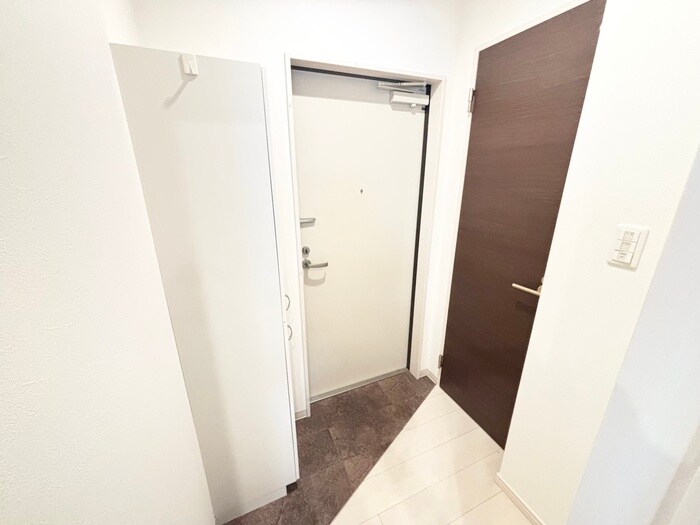 物件内観写真15　(玄関)