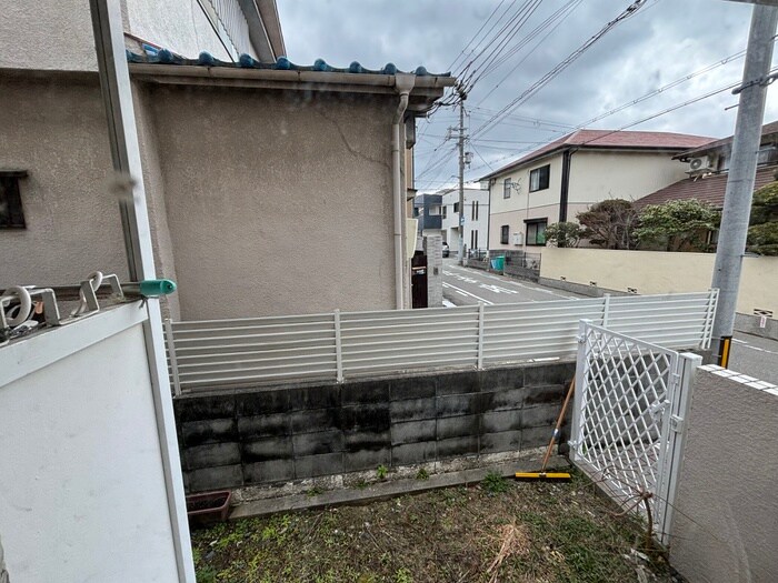 物件内観写真20　(室内からの展望)