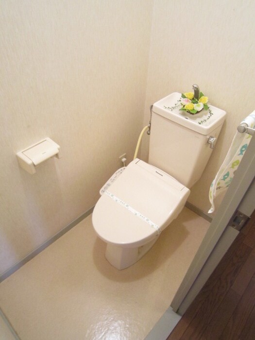 物件内観写真8　(トイレ)