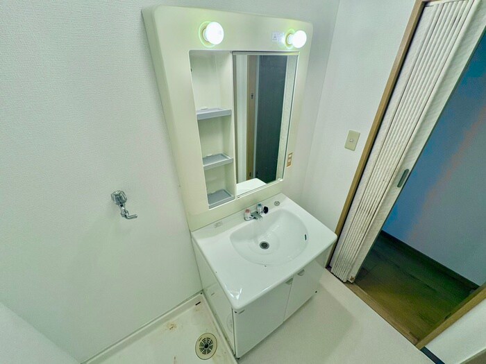 物件内観写真10　(洗面)