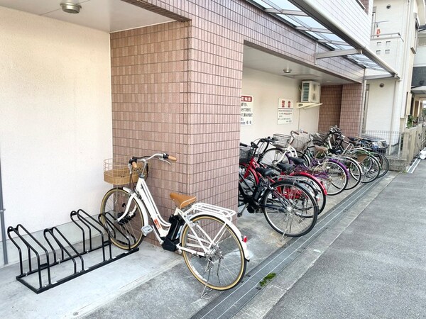 駐輪場