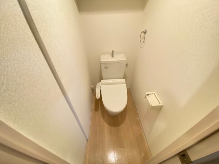 物件内観写真14　(トイレ)