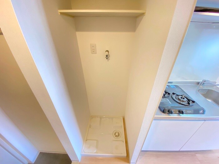 物件内観写真16　(洗濯機置場)