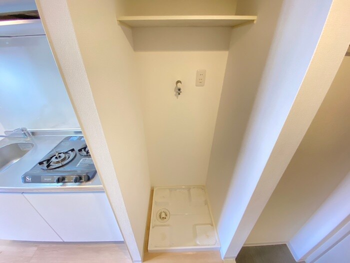 物件内観写真17　(洗濯機置場)