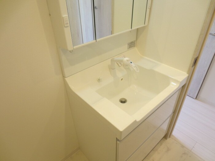 物件内観写真11　(洗面)