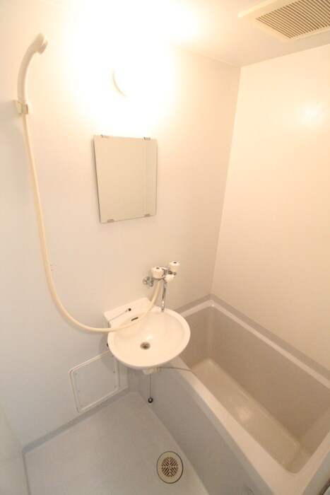 物件内観写真8　(バス／シャワールーム等)