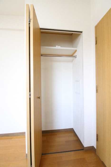 物件内観写真11　(収納)