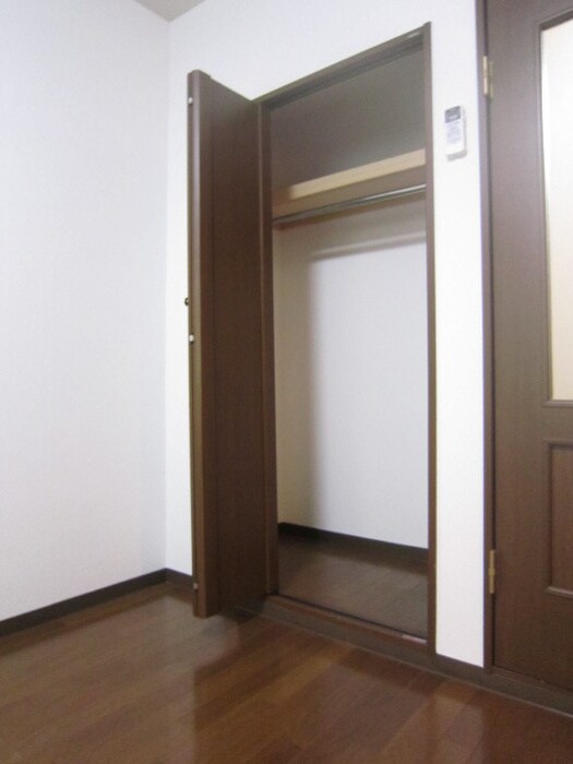 物件内観写真10　(収納)
