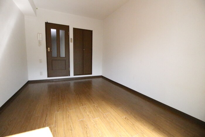 物件内観写真15　(居室)