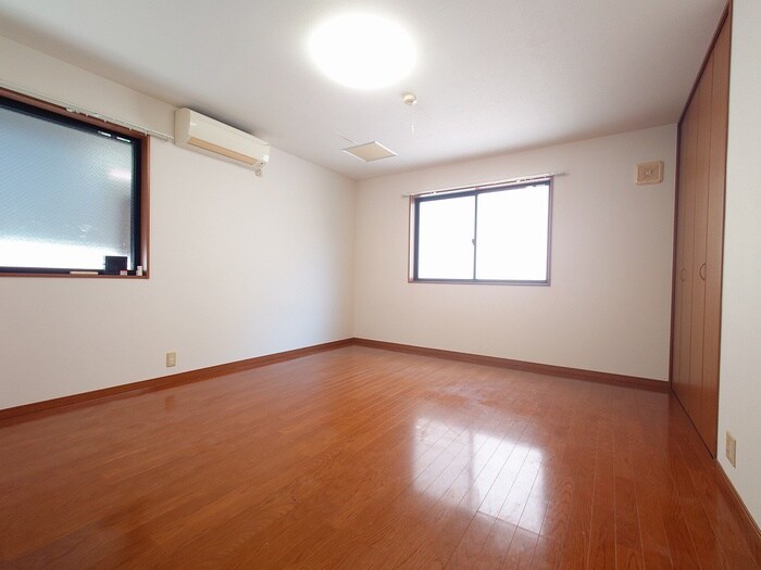 物件内観写真11　(居室)