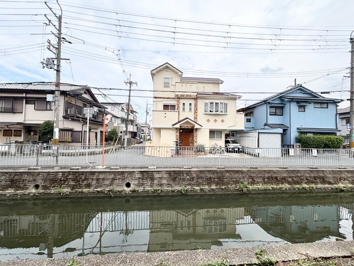 物件内観写真22　(室内からの展望)